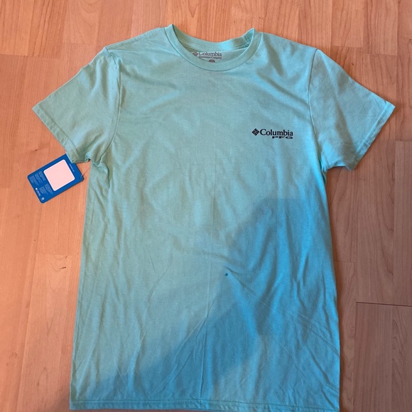 NWT!! Men’s Columbia pfg T-shirt size small - Picture 2 of 4